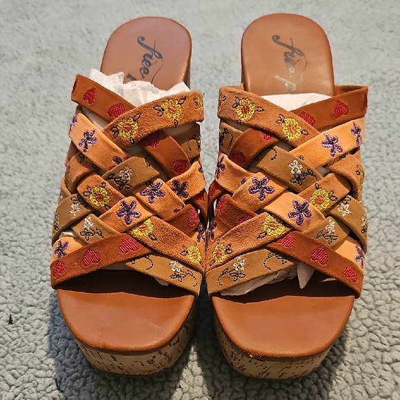 Free People Embroidered Platform Sandals - Multicolor - Picture 7 of 11